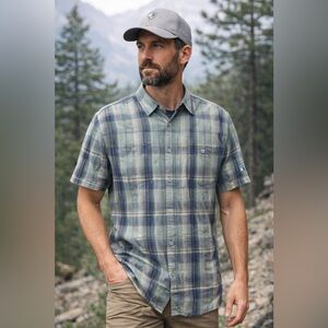 KÜHL Men’s Plaid Short Sleeve Button Up Shirt XL Outdoor Hiking Casual Blue Gray